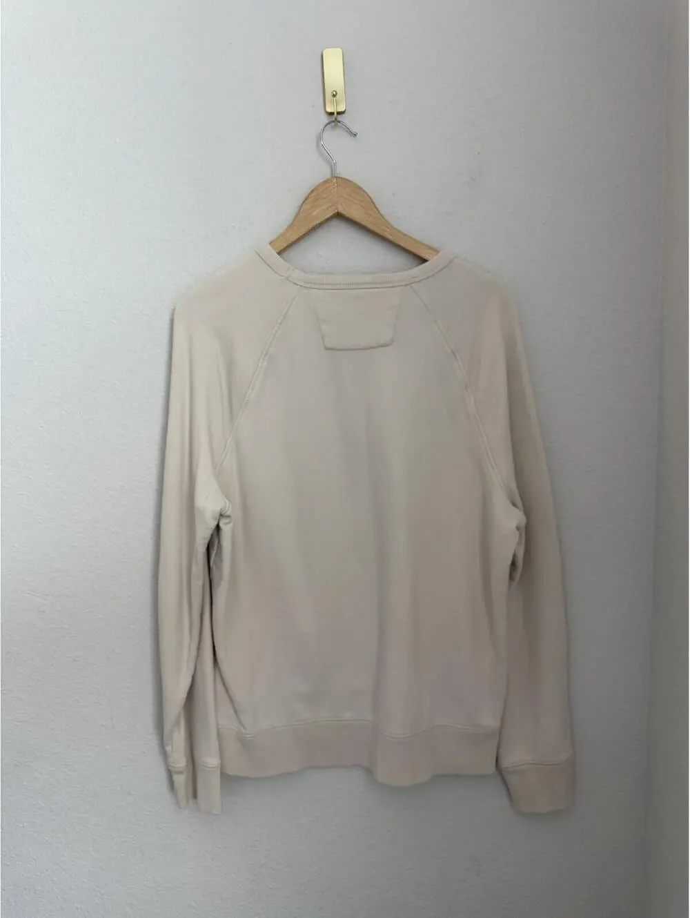 Banana Republic Men’s Sz L Lightweight Moose Crewneck Sweatshirt Cream